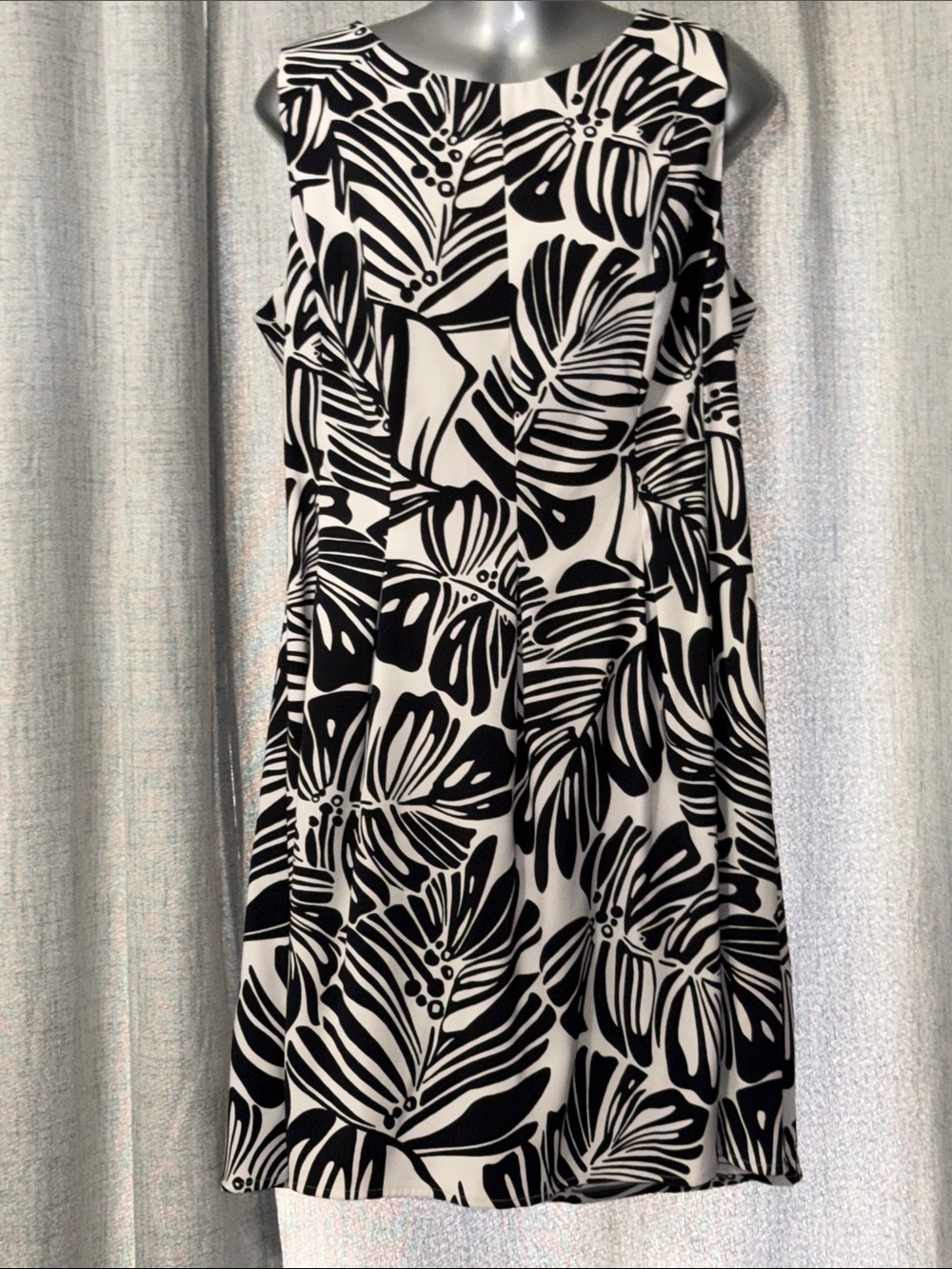 AGB Black and White Tropical leaf Dress